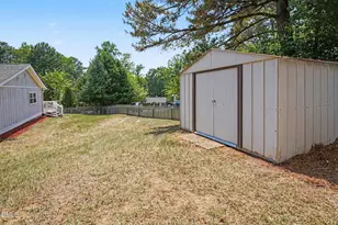 3805 Cascade Ct, Raleigh, NC 27604 - Photo 10