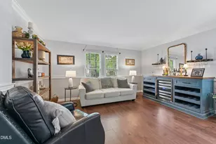 109 Leblanc Ct, Cary, NC 27513 - Photo 8