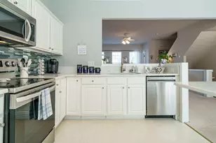 405 Sutter Gate Ln, Morrisville, NC 27560 - Photo 10
