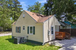 427 N Clark St, Henderson, NC 27536 - Photo 18