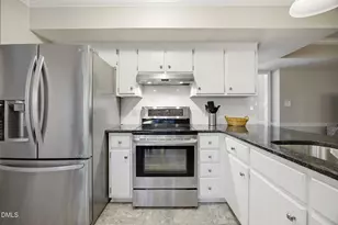 9508 Berryville Ct, Raleigh, NC 27617 - Photo 16