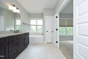 1050 Residents Club Dr, Cary, NC 27519 - Photo 20