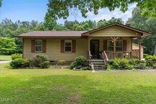 311 Farley Cir, Roanoke Rapids, NC 27870 - Photo 2