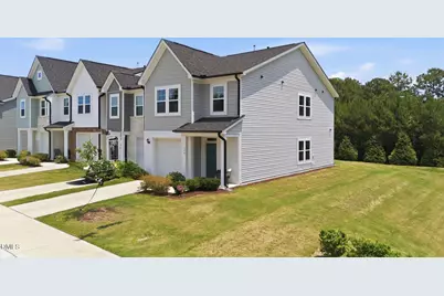 404 Barrington Row Avenue, Zebulon, NC 27597 - Photo 2