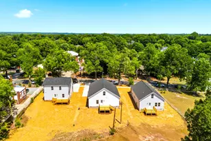 114 N Ireland St, Burlington, NC 27217 - Photo 6