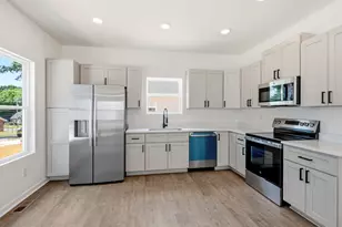 114 N Ireland St, Burlington, NC 27217 - Photo 26
