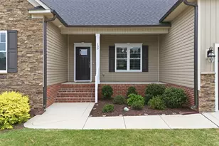 133 Buckhaven Ct, Holly Springs, NC 27540 - Photo 2
