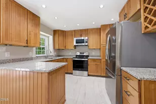 9812 Gralyn Rd, Raleigh, NC 27613 - Photo 8