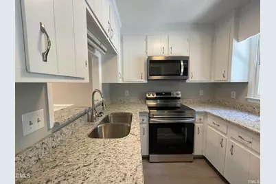 3205 Warwick Drive, Raleigh, NC 27606 - Photo 2