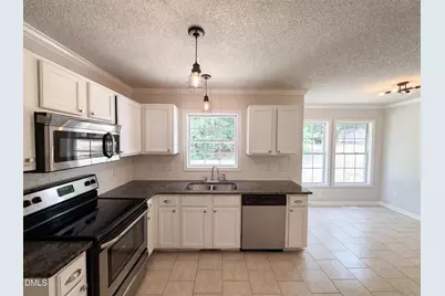 1024 Laurel Leaf Road, Zebulon, NC 27597 - Photo 6