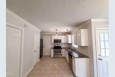 1024 Laurel Leaf Road, Zebulon, NC 27597 - Photo 2