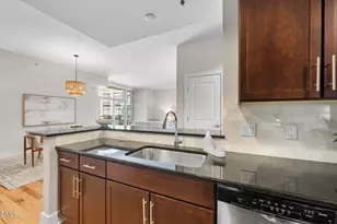 140 W Franklin St, Chapel Hill, NC 27516 - Photo 8