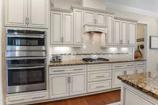 225 Brook Manor Ct, Cary, NC 27513 - Photo 6