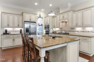 225 Brook Manor Ct, Cary, NC 27513 - Photo 4
