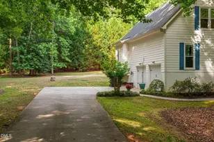 11912 Pembridge Ln, Raleigh, NC 27613 - Photo 14