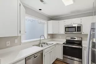 314 Riverwalk Cir, Cary, NC 27511 - Photo 10