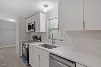 124 Decoy Drive, Pikeville, NC 27863 - Photo 6