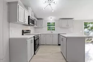 211 Duck Ridge Dr, Pikeville, NC 27863 - Photo 10