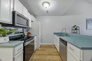 2672 Hitchcock Dr, Durham, NC 27705 - Photo 6
