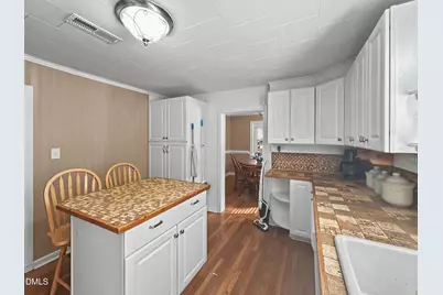 4386 S Highway 301 #E, Four Oaks, NC 27524 - Photo 6