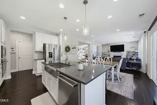 7224 Villoria Ln, Raleigh, NC 27617 - Photo 20