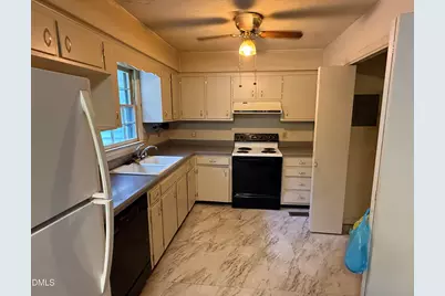 302 N Gaylee Lake Drive, Wendell, NC 27591 - Photo 4