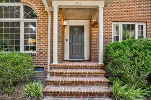 205 Pescud St, Tarboro, NC 27886 - Photo 2