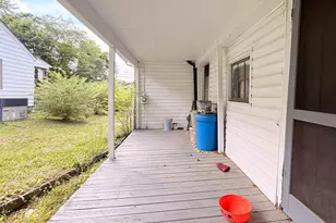 604 S Main St, Louisburg, NC 27549 - Photo 18