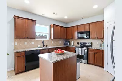 8128 Hovingham Way, Raleigh, NC 27616 - Photo 12