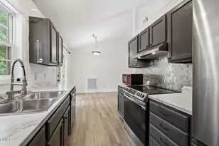 1057 Mailwood Dr, Knightdale, NC 27545 - Photo 8