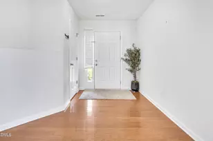 2006 Great Bend Dr, Durham, NC 27704 - Photo 4