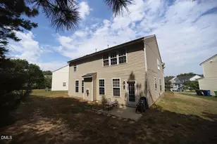 2718 Summer Stream Dr, Raleigh, NC 27610 - Photo 20