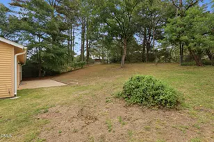 1200 Hazelnut Dr, Raleigh, NC 27610 - Photo 28