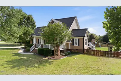 101 Caledonia Lane, Clayton, NC 27520 - Photo 2
