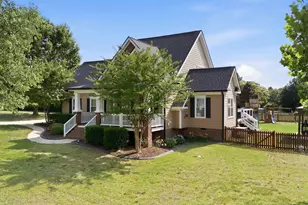101 Caledonia Ln, Clayton, NC 27520 - Photo 2