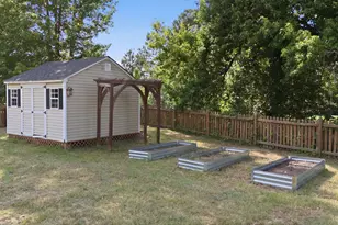 101 Caledonia Ln, Clayton, NC 27520 - Photo 14
