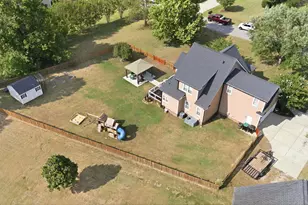 101 Caledonia Ln, Clayton, NC 27520 - Photo 8