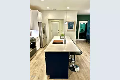 138 E End Avenue, Durham, NC 27703 - Photo 10