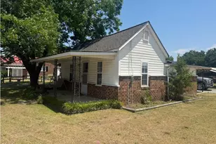 265 Iris Bryant Rd, Erwin, NC 28339 - Photo 2