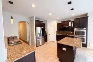 156 Southbrook Ln, Sanford, NC 27332 - Photo 2