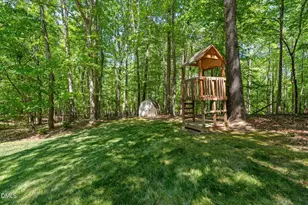 5016 Elkwood Ct, Raleigh, NC 27613 - Photo 8