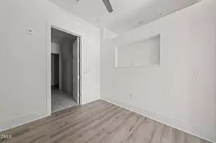 2441 Campus Shore Dr, Raleigh, NC 27606 - Photo 20