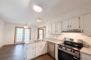 9425 Cartersville Ct, Raleigh, NC 27617 - Photo 2