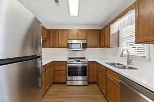 1708 Township Cir, Raleigh, NC 27609 - Photo 2