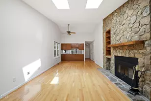 5932 Carmel Ln, Raleigh, NC 27609 - Photo 18