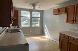 4404 Vickrey Chapel Rd N, Jamestown, NC 27282 - Photo 4