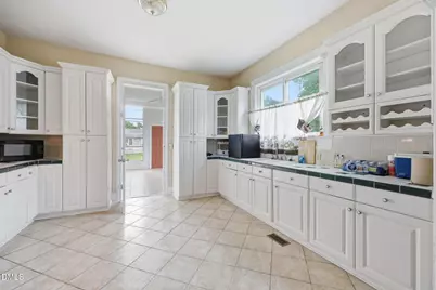845 S Williams Street, Henderson, NC 27536 - Photo 16