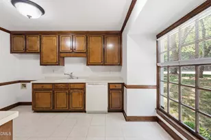 143 Hedgerow Ct, Cary, NC 27513 - Photo 4