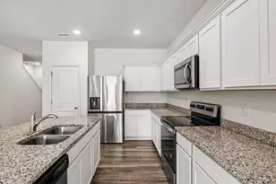1404 Latham Gdn Dr, Wake Forest, NC 27587 - Photo 6