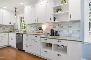 915 Union St, Cary, NC 27511 - Photo 2